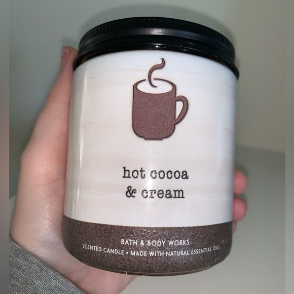 Bath & Body Works Other - *[NEW]* Bath & Body Works Hot Cocoa & Cream Scented Candle